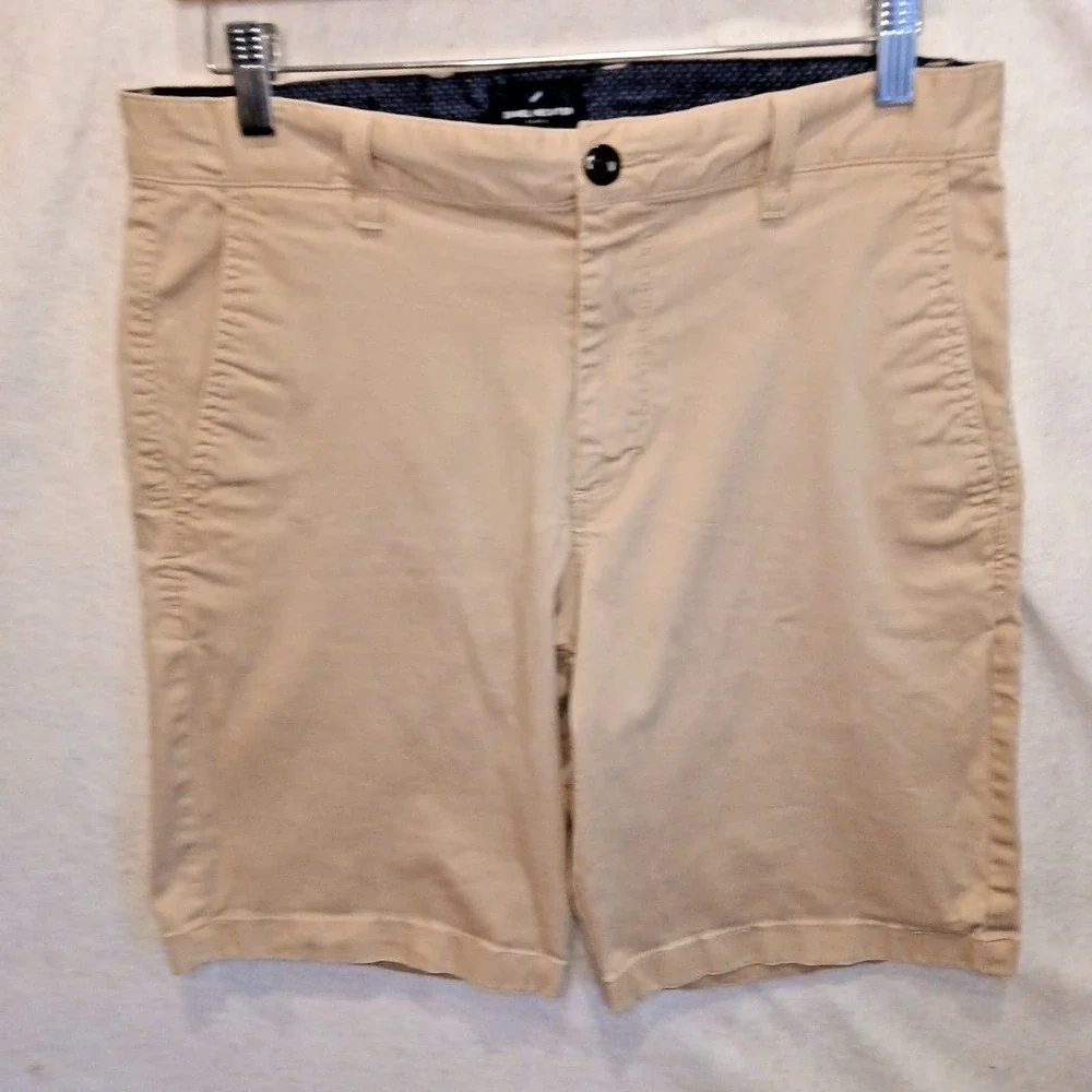Daniel Hechter Paris Men's Shorts‎ Beige Chino Cotton Blend Size 32 Hiking Golf